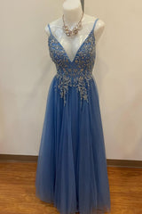 Twilight V Neck Rhinestone-Embroidery Tulle Long Prom Dresses