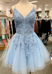 A-line V Neck Sleeveless Lace Tulle Satin Short/Mini Homecoming Dresses With Appliqued Sequins