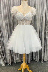 White Sweetheart Feathers Appliques Tulle Homecoming Dresses