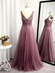 A-line V-neck Appliques Lace Floor-Length Tulle Dress