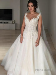 Ball Gown V-neck Court Train Tulle Wedding Dresses With Appliques Lace