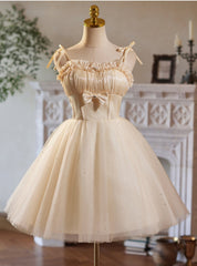 Champagne Tulle Spaghetti Straps Bow Homecoming Dresses