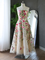 Champagne Tulle Strapless Embroidery Flower Prom Dresses