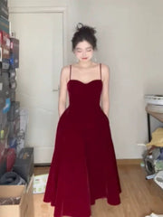 Gorgeous A line Spaghetti Straps Burgundy Velvet Evening Dresses Prom Dresses Birthday Outfits