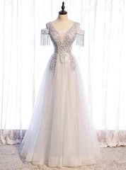 Gray Tulle Appliques Beading V-neck Prom Dresses