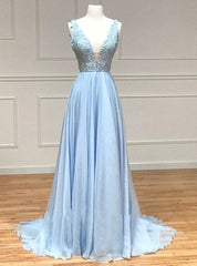 Light Blue Satin V-neck Appliques Prom Dresses