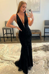 Mermaid Plunge V Neck Lace Prom Dress