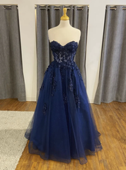 Navy Blue Tulle Sweetheart Appliques Prom Dresses