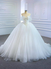 Purchase Your Favorite Fashion White Ball Gown Tulle Sweetheart Pleats Wedding Dresses