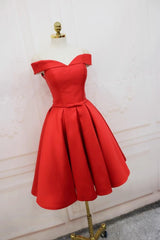 Red Satin Off the Shoulder Pleats Homecoming Dresses