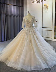 Tulle Sequins Beading Short Sleeve Wedding Dresses