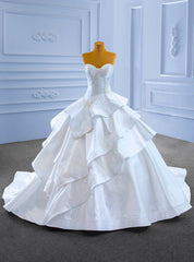 White Satin Tiers Sweetheart Pearls Wedding Dresses