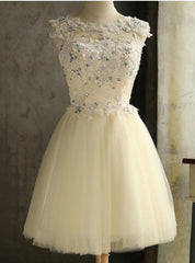 Yellow Tulle Appliques Homecoming Dresses