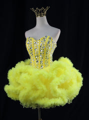 Yellow Tulle Sweetheart Crystal Homecoming Dresses