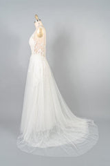 V-neck Appliques Tulle A-line Wedding Dress